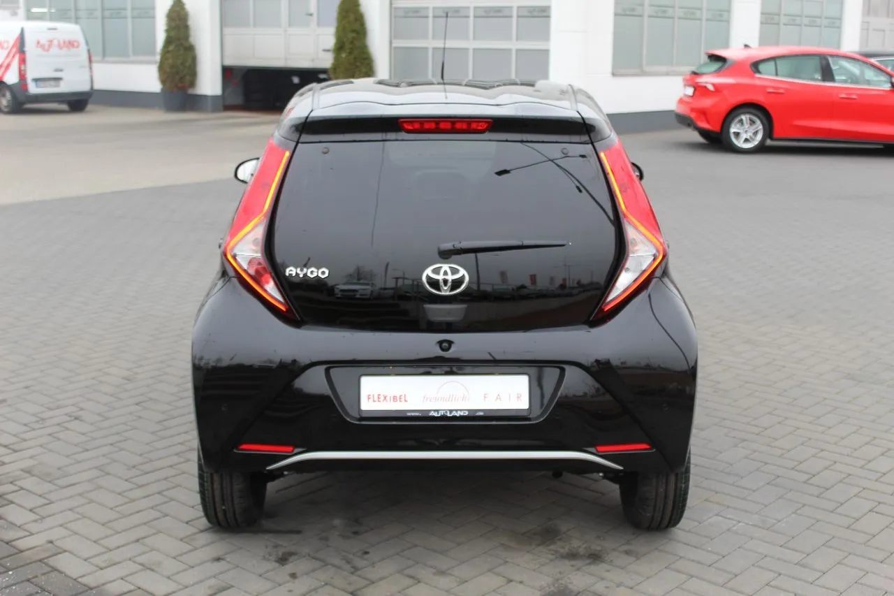 Toyota Aygo 1.0 Bluetooth...  Image 5