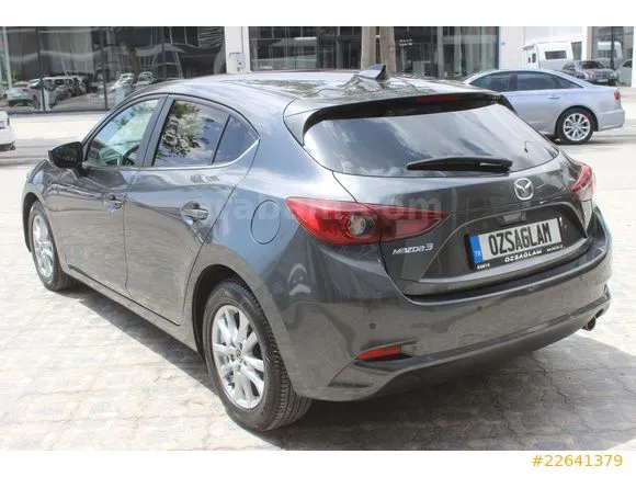 Mazda 3 1.5 SkyActive-D Reflex Image 5